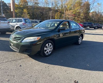 2010 Toyota Camry 4dr Sdn LE Auto