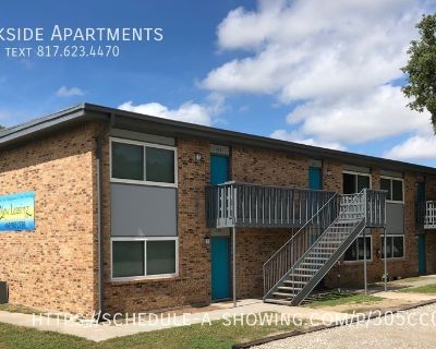 2 Bedroom 1BA 660 ft Pet-Friendly Condo For Rent in Bridgeport, TX