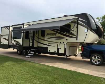 Fifth wheel campers for store sale on craigslist