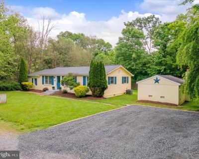 3 Bedroom 1BA 1296 ft Apartment For Rent in Shepherdstown, WV