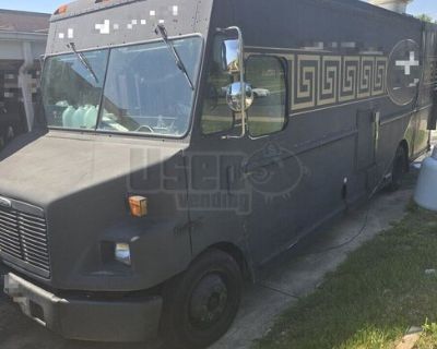 Fully Equipped - 2002 Freightliner MT45 All-Purpose Food Truck