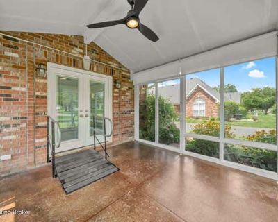2 Bedroom 2BA 1271 ft Condominium For Sale in LOUISVILLE, KY