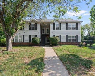 2 Bedroom 1BA Condo For Sale in Saint Peters, MO