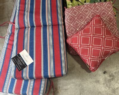 Chair cushions, pillow