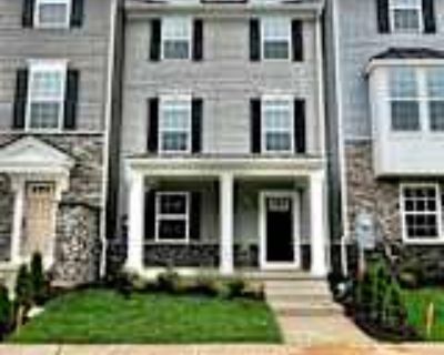 3 Bedroom 2BA 2600 ft² Pet-Friendly Apartment For Rent in Middletown, DE 840 New Castle Landing Dr