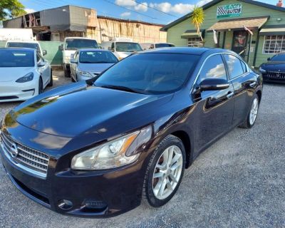 2011 Nissan Maxima SV Sedan 4D