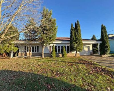 3 Bedroom 1BA 1473 ft Single Family Home For Sale in JOHNSTOWN, PA