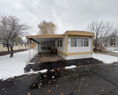 61 Jenny Lane. Perfect handyman special! Located on a quiet street in sky harbor. With a little bit of TLC this home could be a perfect starter. Stop in today for a viewing!. 2 Bedroom. 1 Bathroom. 720 ft