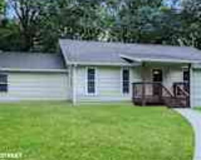 3 Bedroom 2BA 1856 ft² House For Rent in Buford, GA 2059 Old Flowery Branch Rd