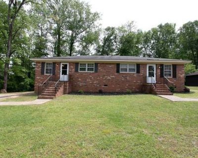 4 Bedroom 2BA 1590 ft Duplex For Sale in GREENVILLE, SC