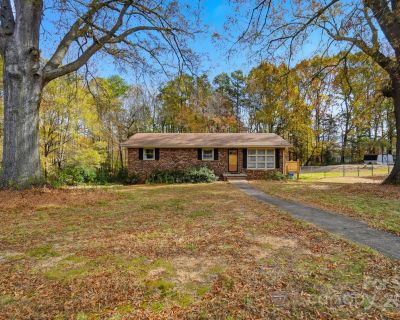 3 Bedroom 1BA 1147 ft Single Family Home For Sale in Kannapolis, NC