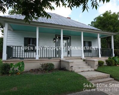 2 Bedroom 1.5BA 1,756 ft House For Rent in Malone, FL