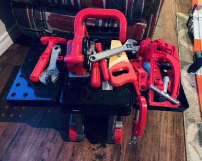 Kids Tool Work Bench and Tools - Saw Makes Noise