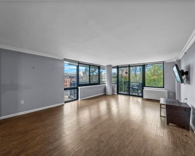2 Bedroom 2BA 1471 ft Condo For Sale in Jersey City, NJ