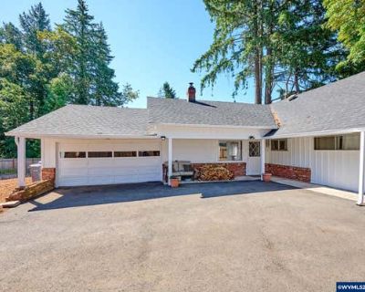 4 Bedroom 1BA 1742 ft Single Family Home For Sale in SALEM, OR