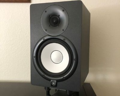 Yamaha HS7 Studio Monitor Speakers - Pair