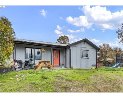 3 Bedroom 1BA 994 ft Single Family House For Sale in Winston, OR