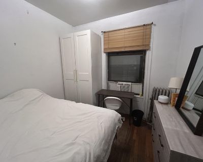 Furnished Room for Rent - West Village Furnished Room in 2 Bedroom Share