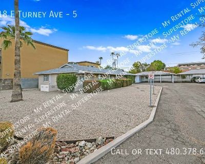 1 Bedroom 1BA Apartment For Rent in Phoenix, AZ