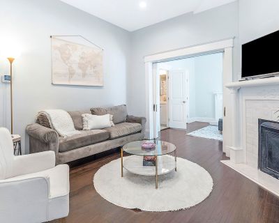 969 Piedmont Ave NE APT 1. Rent: $3,250/month\nAvailable Sept 1 1 Month Minimum, flexible termsONE BILL, THAT'S IT Experience Atlanta the right way. Upscale Amenities Included:Free private parking dedicated off street space\nFree monthly toiletries & cleaning\nAll utilities included (water, sewer, trash, landscaping)\nWelcome package featuring wine, premium coffee gift card, and luxury toiletri...