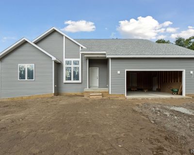 5 Bedroom 3BA 2045 ft Apartment For Rent in Howell, MI