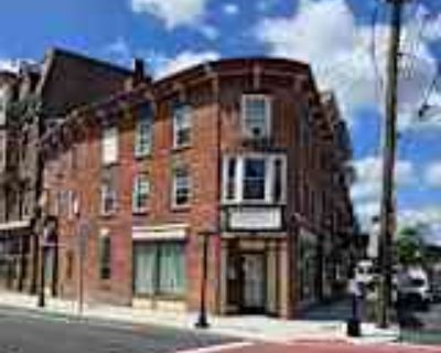 1 Bedroom 1BA 1000 ft² Apartment For Rent in Middletown, NY 2 W Main St unit 2