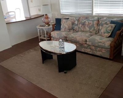 Mobile Home/ 2 beds, 2 baths