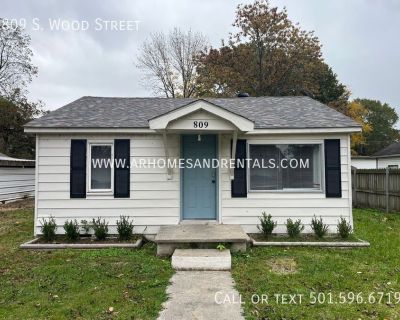 4 Bedroom 1BA 1152 ft Pet-Friendly Single-family home For Rent in Stuttgart, AR