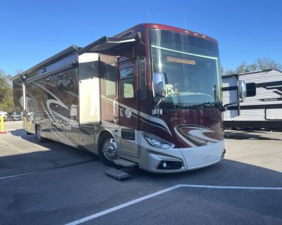 2015 Tiffin Motorhomes 40ah Phaeton