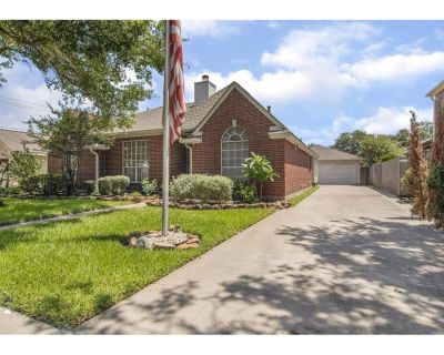 4 Bedroom 2BA 2020 ft² Residential For Sale in Deer Park, TX