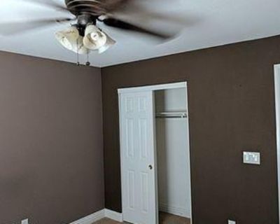 2 Bedroom 2BA 1002 ft Pet-Friendly Townhouse For Rent in Laughlin, NV