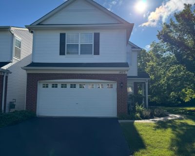 3 Bedroom 2BA 1654 ft Apartment For Rent in Algonquin, IL