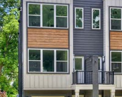 3 Bedroom 2BA 2094 ft Condominium For Sale in CHARLOTTE, NC