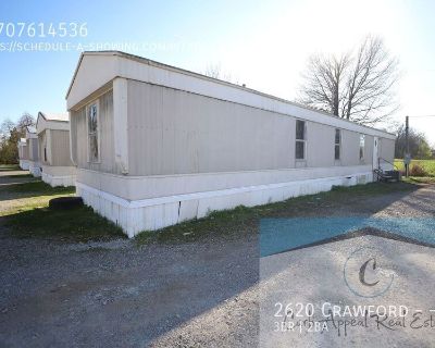 3 Bedroom 2BA 1300 ft Pet-Friendly Single-family home For Rent in Jonesboro, AR