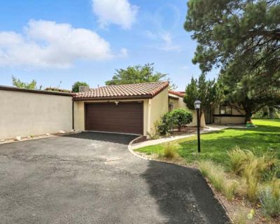 3 Bedroom 2BA 1800 ft Townhouse For Sale in ALBUQUERQUE, NM
