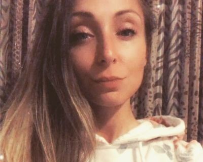 Vee - Needs a House on iROOMit or a Room