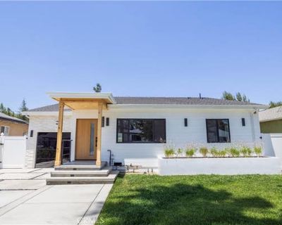 6 Bedroom 5BA 2502 ft Duplex For Sale in ENCINO, CA