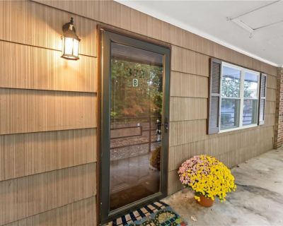 2 Bedroom 1BA 864 ft Condo For Sale in Kernersville, NC