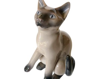 Bing & Grondahl Siamese Cat Figure