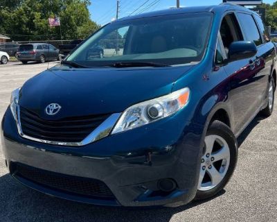 Used 2012 Toyota Sienna LE