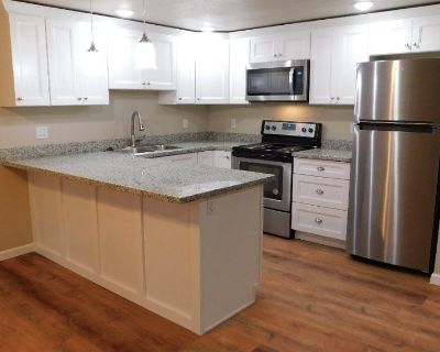 Special Price + Save $500 off November Rent!!! Free Water/Sewer/Trash