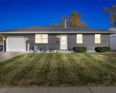3 Bedroom 1BA 1594 ft Single Family Home For Sale in CEDAR RAPIDS, IA