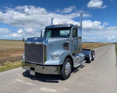 2013 Freightliner Coronado 122SD