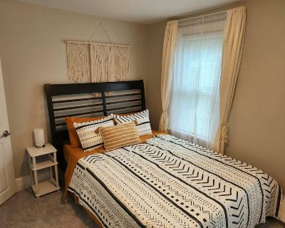 Furnished Room for Rent - Cozy Riverside twin home