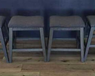 Island chairs counter height selling as set