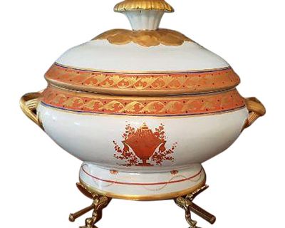 Mid-Century Mottahedeh & Co. Lowestoft Tureen