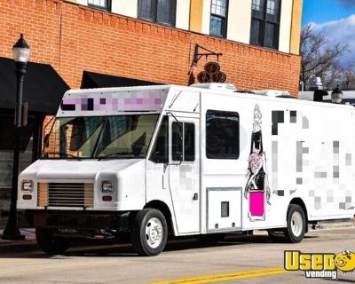 Well Maintained - 2017 Ford Mobile Nail Salon Truck | Mobile Business Unit