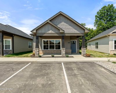 2 Bedroom 2BA 1200 ft Single Family House For Sale in La Grange, KY