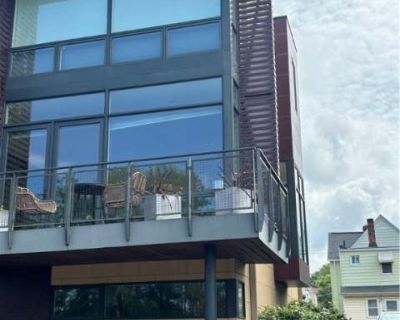 4 Bedroom 3BA 2145 ft Apartment For Rent in Cleveland, OH