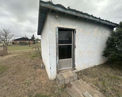 3 Bedroom 1BA 1123 ft Single Family House For Sale in Petersburg, TX